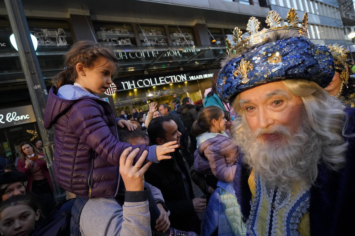 Fotos: Cabalgata de los Reyes Magos en Bilbao