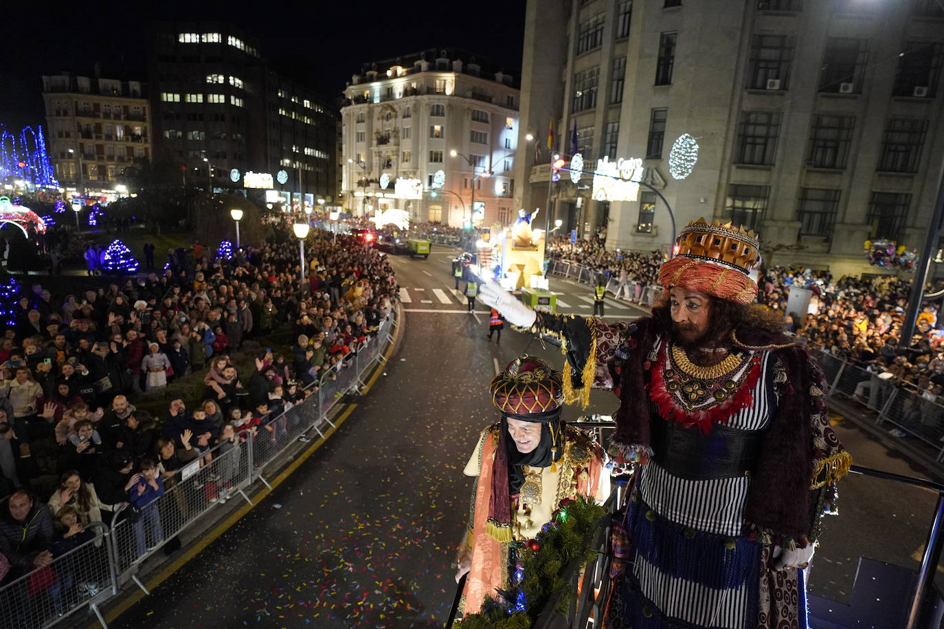 Fotos: Cabalgata de los Reyes Magos en Bilbao