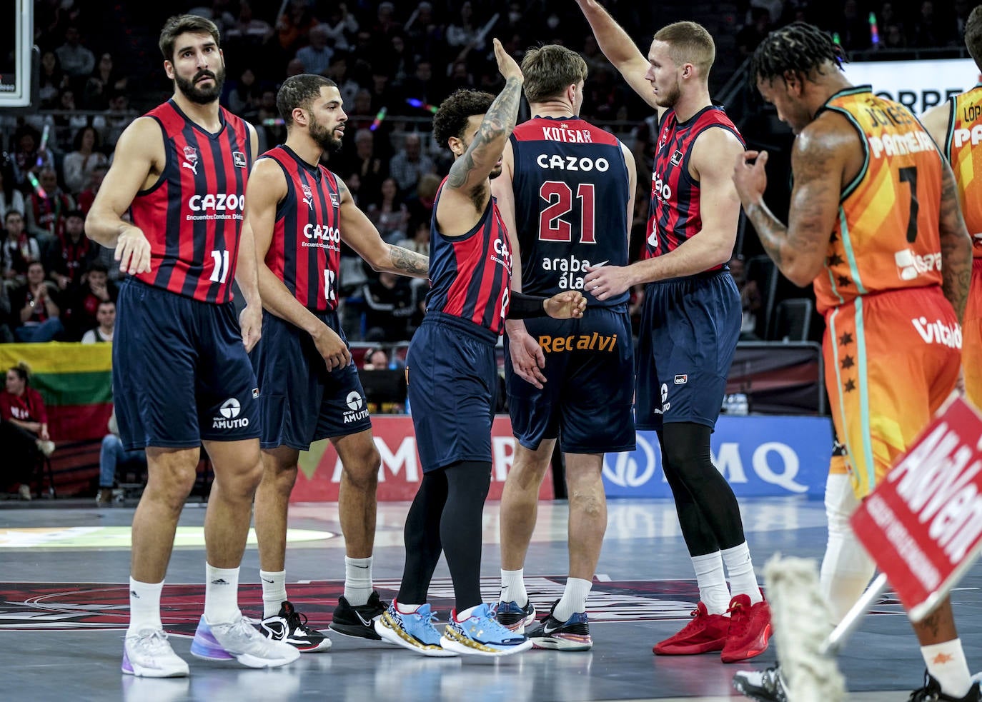 Fotos: Las mejores imágenes del Baskonia-Valencia