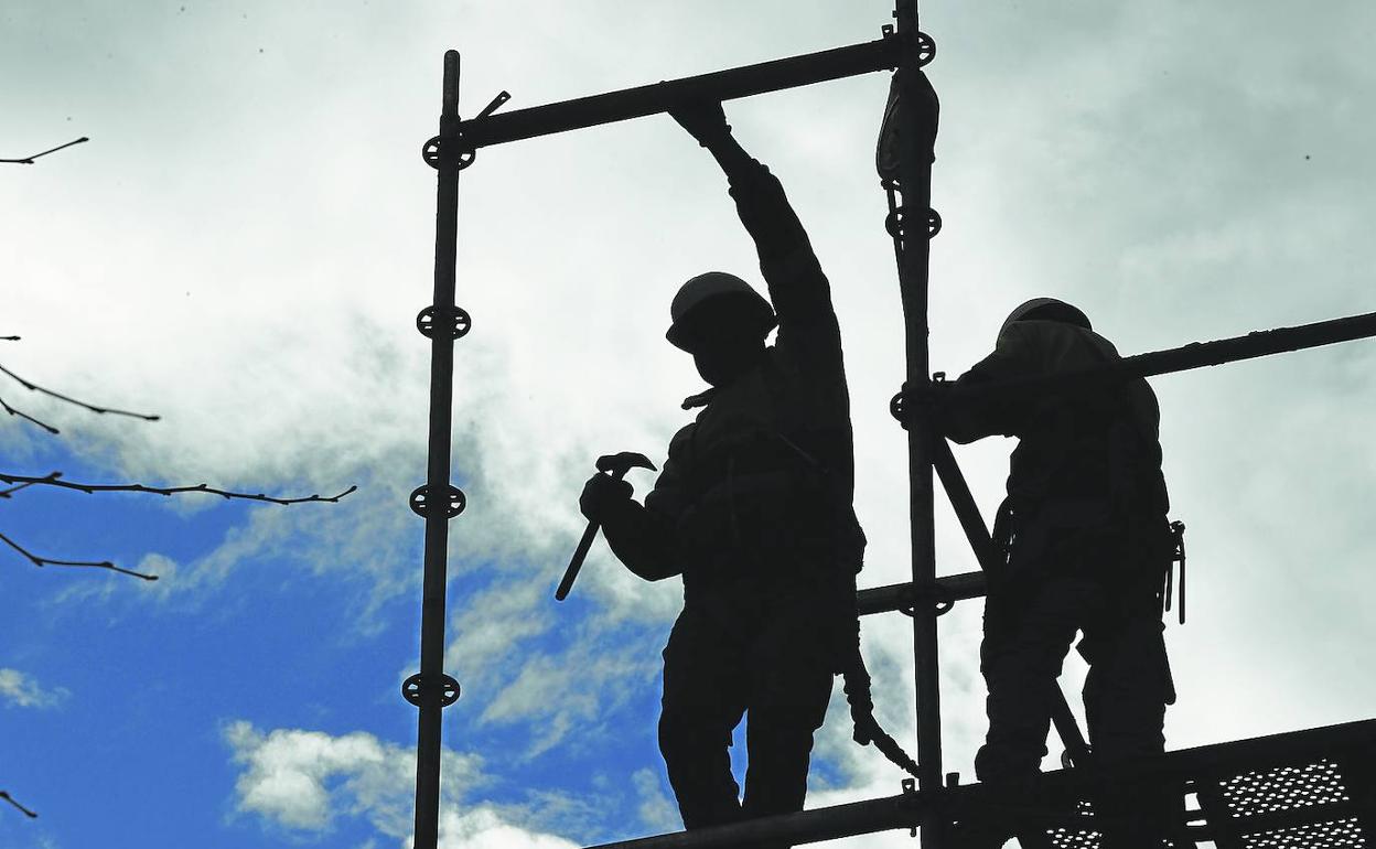 Peligran los fondos de la UE para rehabilitar viviendas en Euskadi por el atasco de obras