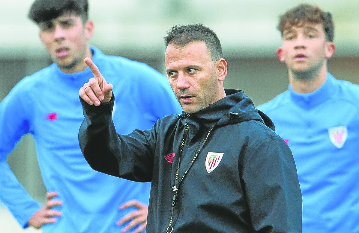 Pallarés, en su primer entrenamiento con el Bilbao Athletic. 