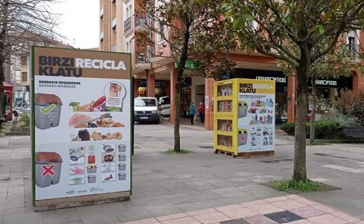 Los paneles informativos ya se han colcoado en Amurrio. 