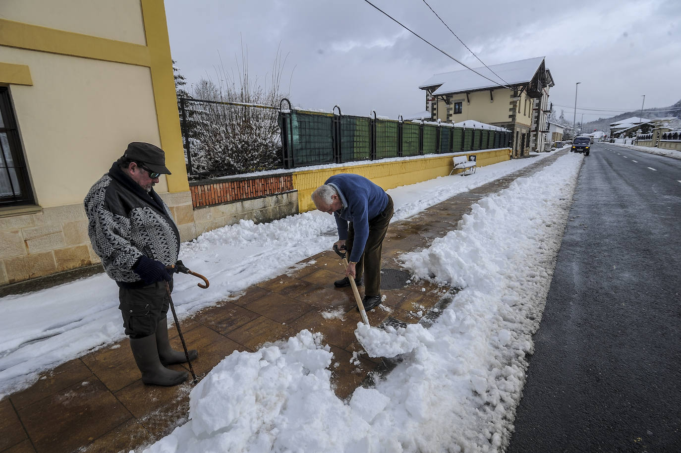 Fotos: Álava vive el primer temporal de nieve del invierno