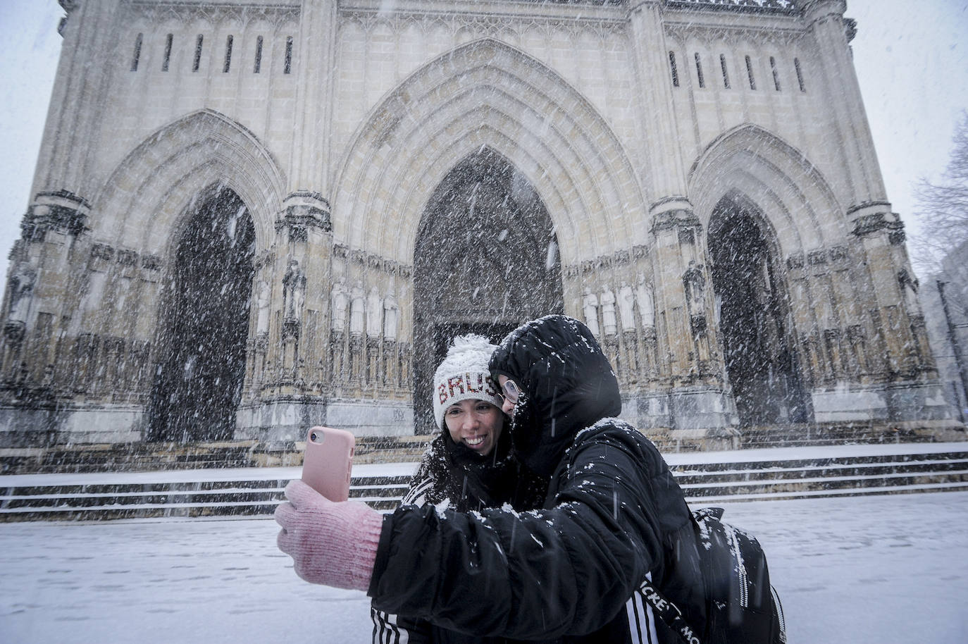 Fotos: Álava vive el primer temporal de nieve del invierno