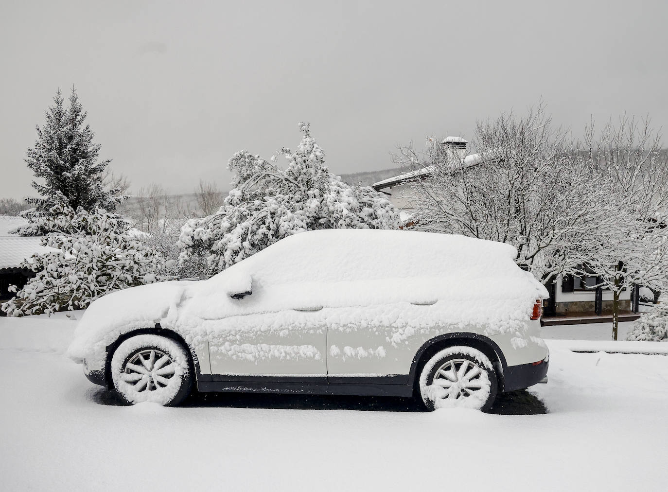 Fotos: Álava vive el primer temporal de nieve del invierno