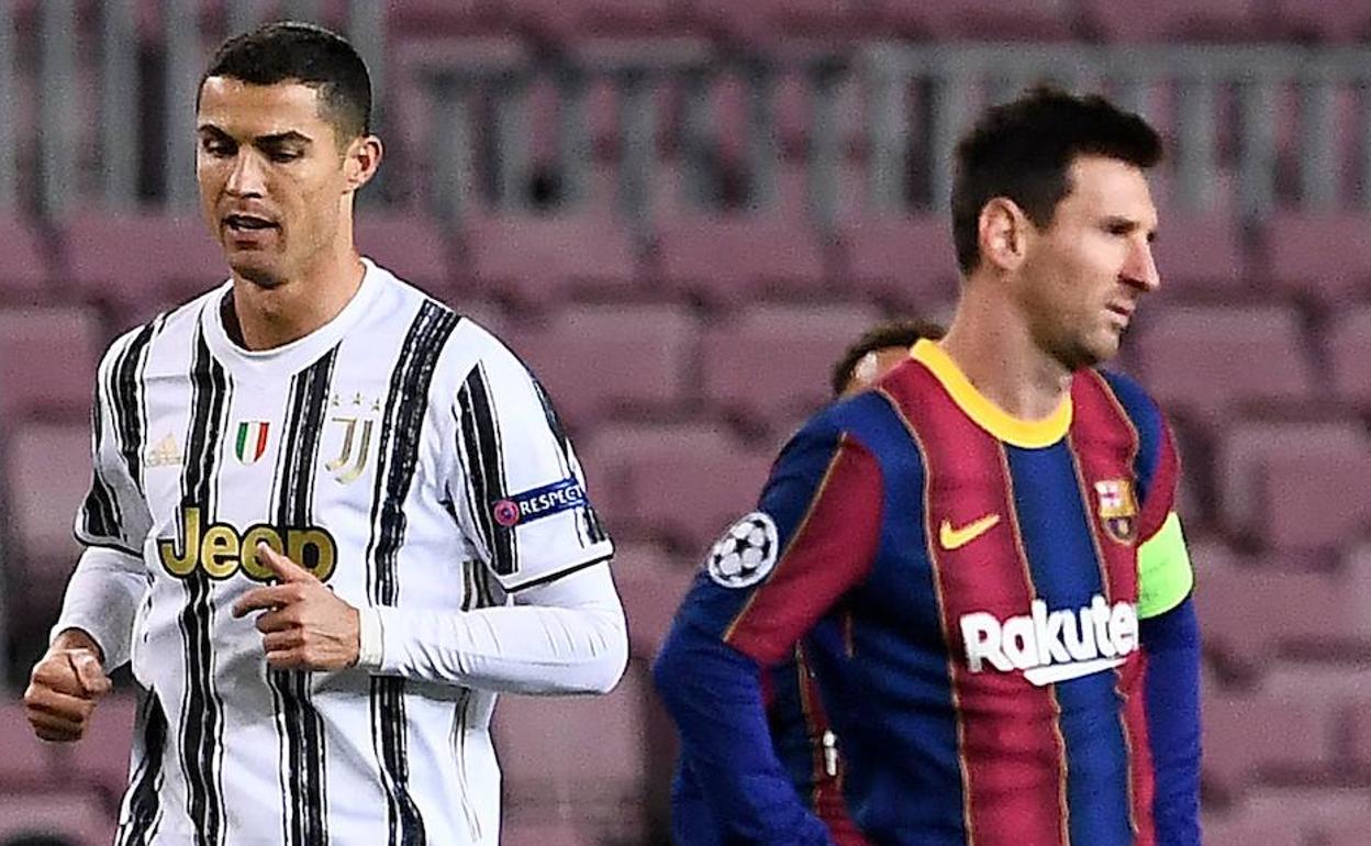 Messi y Ronaldo, en un encuentro cuando militaban en la Juventus y el Barcelona. 