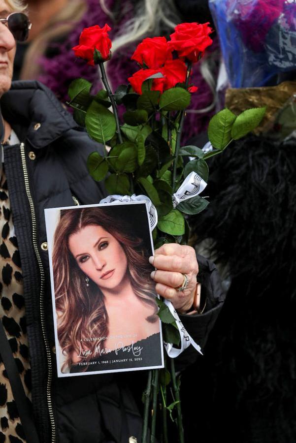 Fotos: El último adiós a Lisa Marie Presley: ya descansa junto a su padre en Graceland