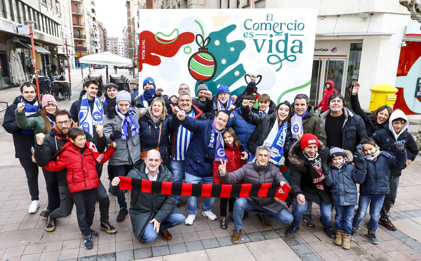Fotos: Ambiente festivo en la previa del Mirandés-Deportivo Alavés