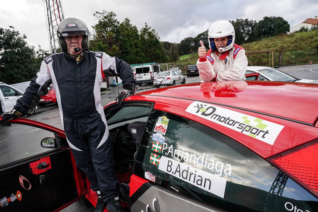 Fotos: Patricio y Begoña: entre la autoescuela y los rallies