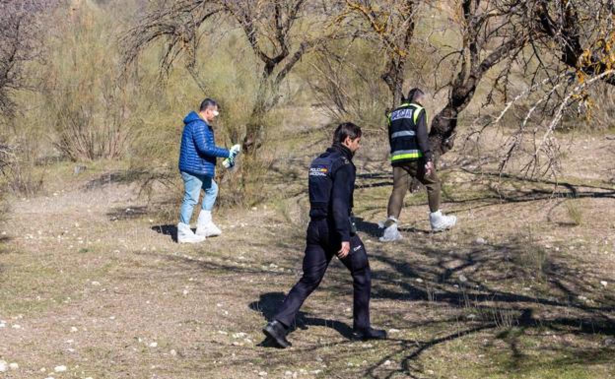 El bebé hallado en Granada nació vivo y tuvo una muerte violenta