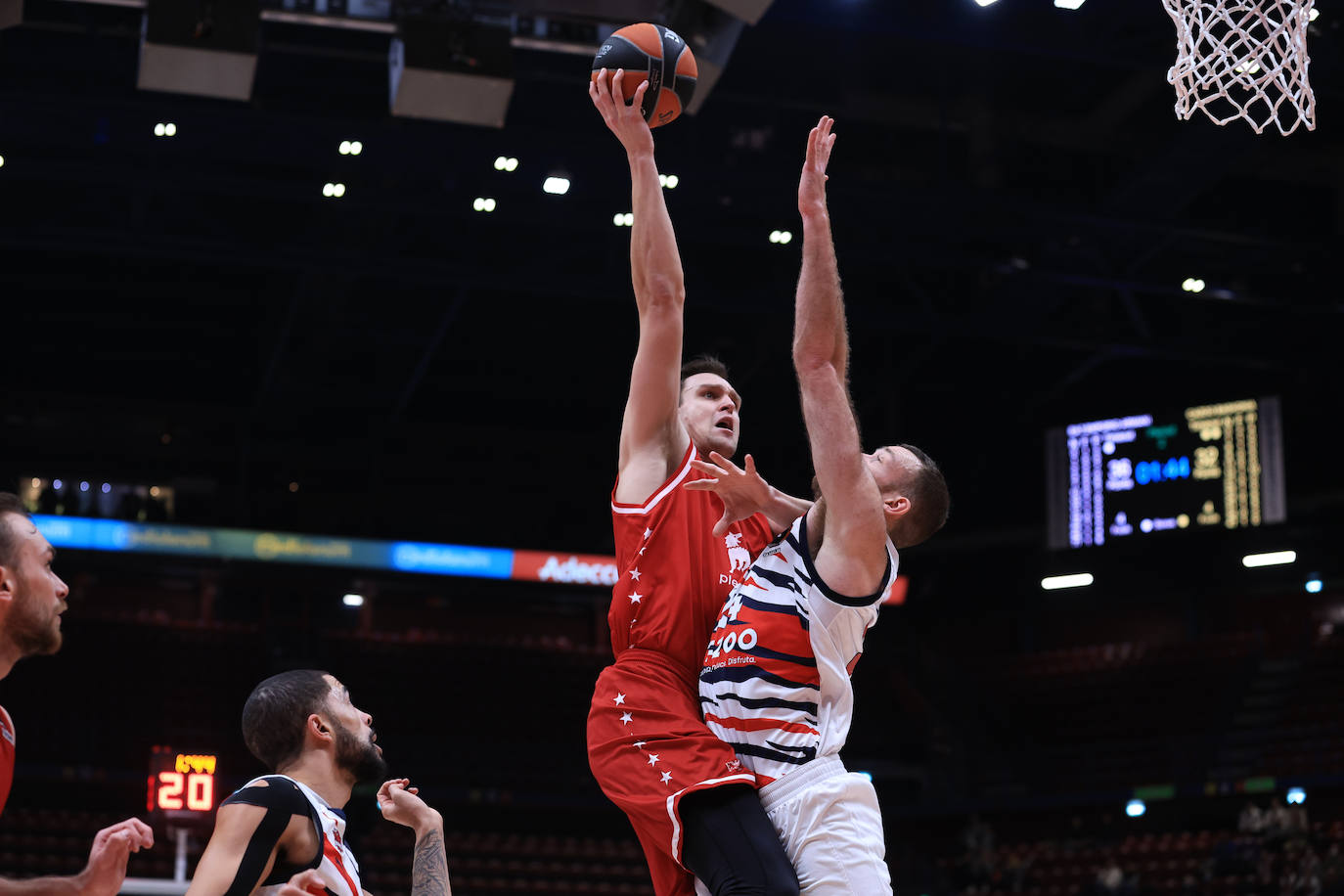 Fotos: Las fotos del Armani Milán - Baskonia