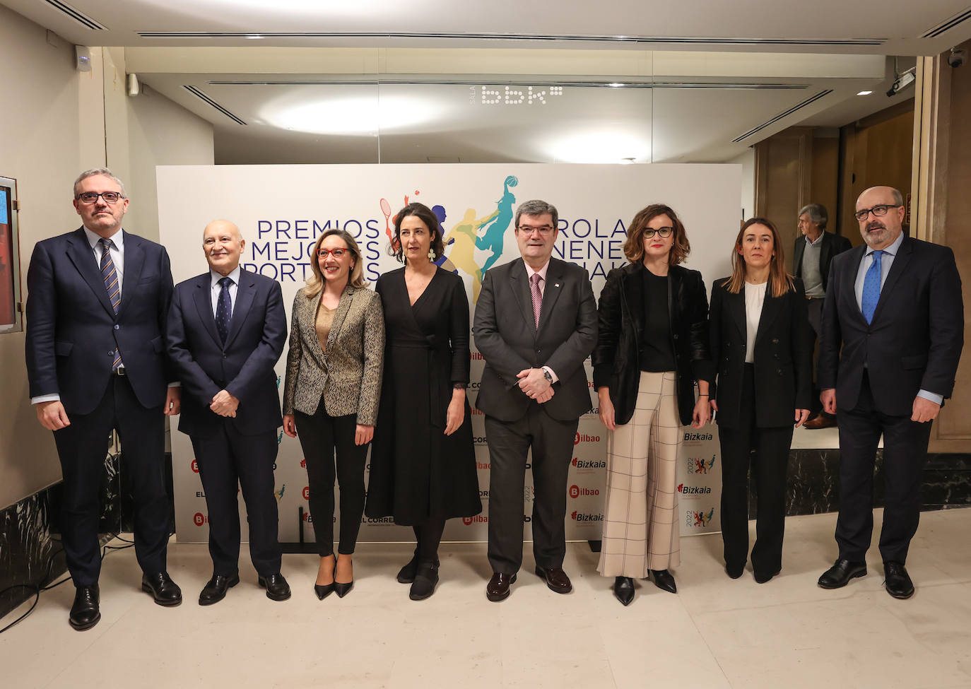 Iñigo Barrenechea, Gorka Martínez, Itxaso Erroteta, Lorea Bilbao, Juan Mari Aburto, Elixabete Etxanobe, Nora Sarasola y José Miguel Santamaría. 