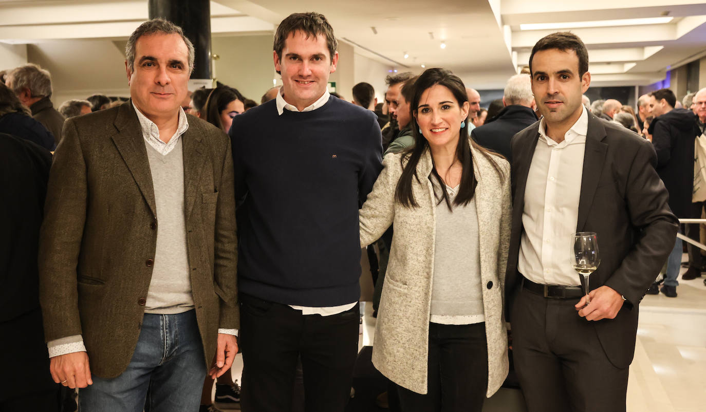 Alberto Pascual, Aritz Erkiaga, Begoña Belategui y Egoitz Egiarte.