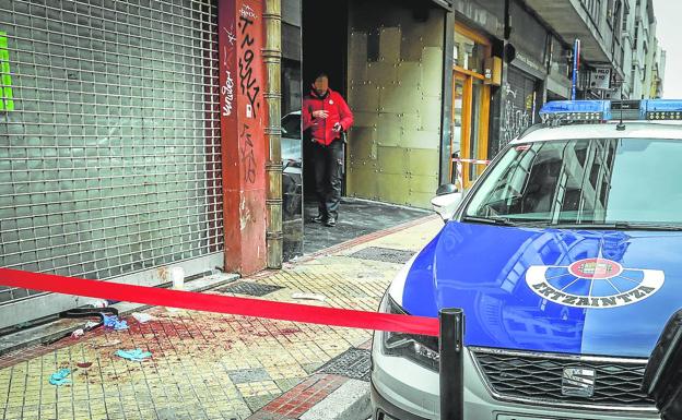 Una pelea con 4 apuñalados en Vitoria eleva la alarma sobre las armas blancas en Euskadi