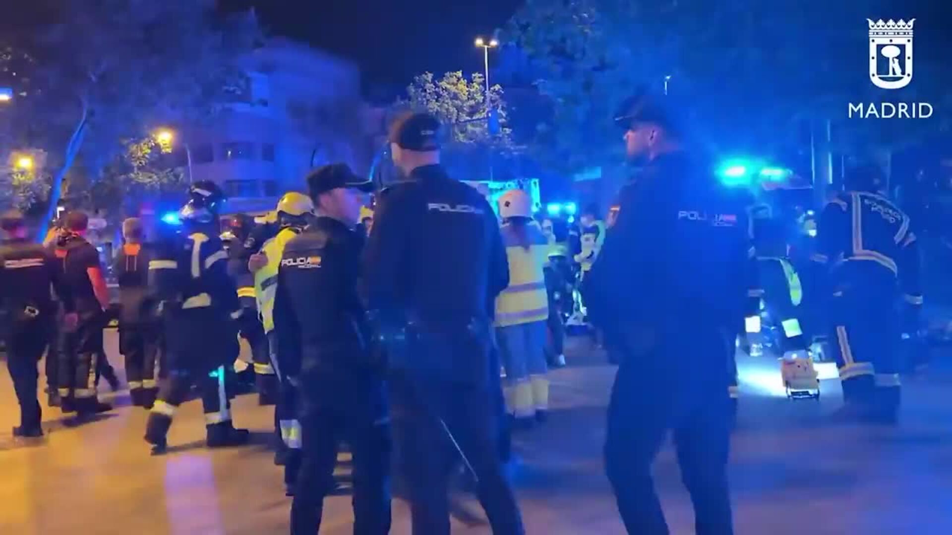 Dos Fallecidos Y Diez Heridos En Un Incendio En Un Restaurante En Manuel Becerra Madrid El 
