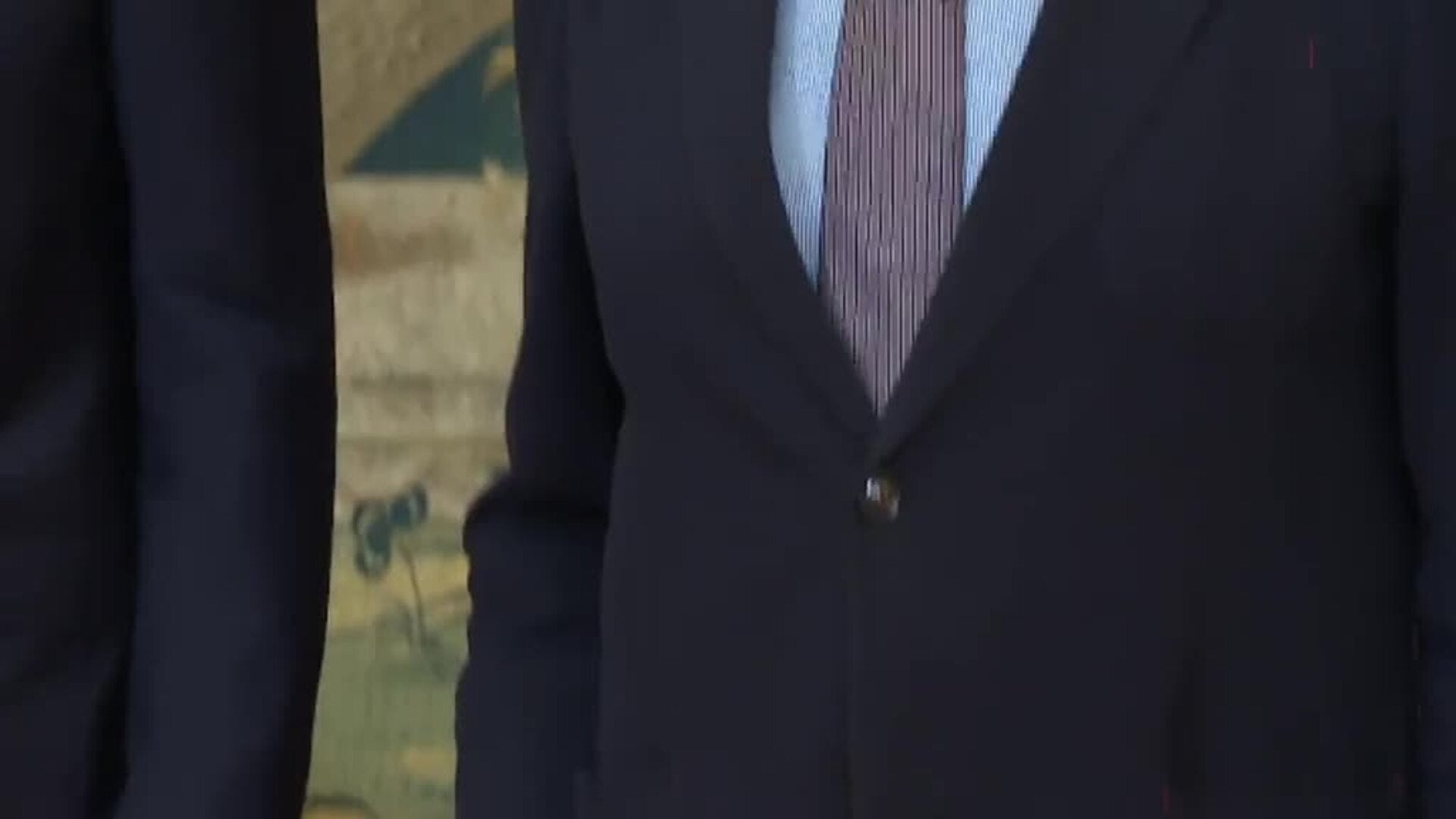 El rey preside la reunión del Instituto Elcano con los ex presidentes del Gobierno