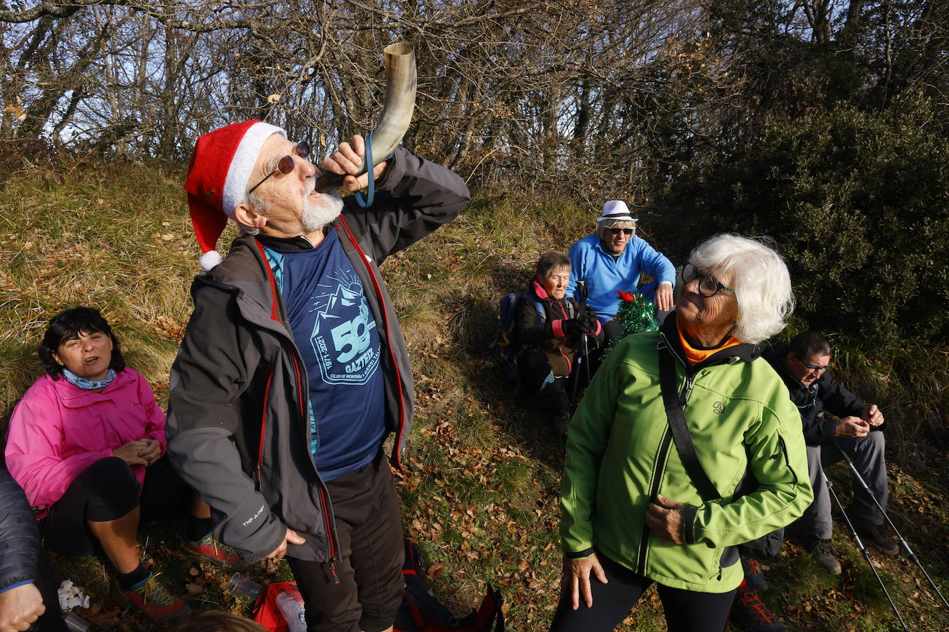 Álava da la bienvenida al Año Nuevo al sol en el Zaldiaran