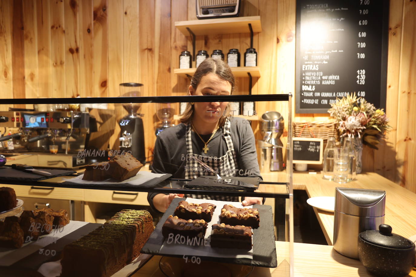 Dentro de un mercado y con mucho rollo: la nueva cafetería de Bilbao para tomar el &#039;brunch&#039;