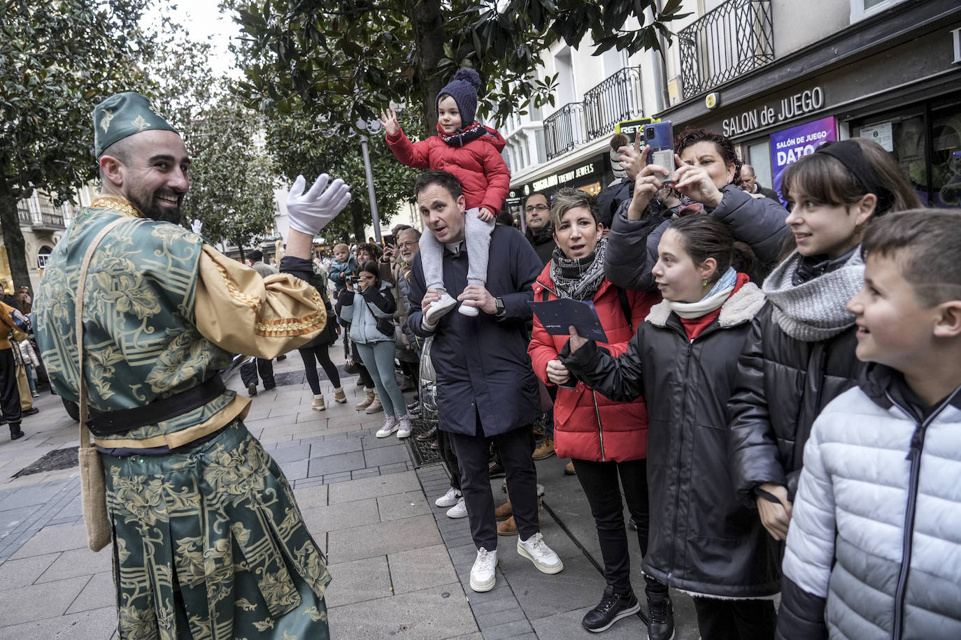 La llegada de los Reyes Magos a Vitoria, en imágenes