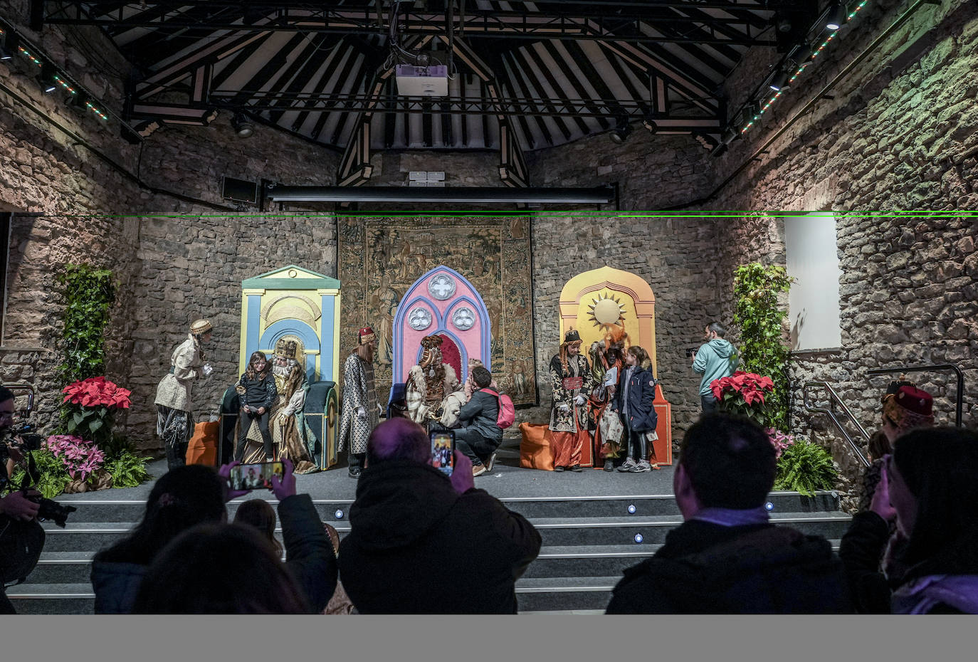 La llegada de los Reyes Magos a Vitoria, en imágenes