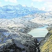 El embalse de Escarra desde la cima del Pacino.