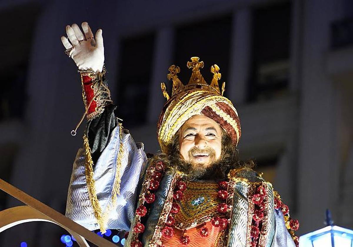 La magia de los Reyes empapa Bilbao