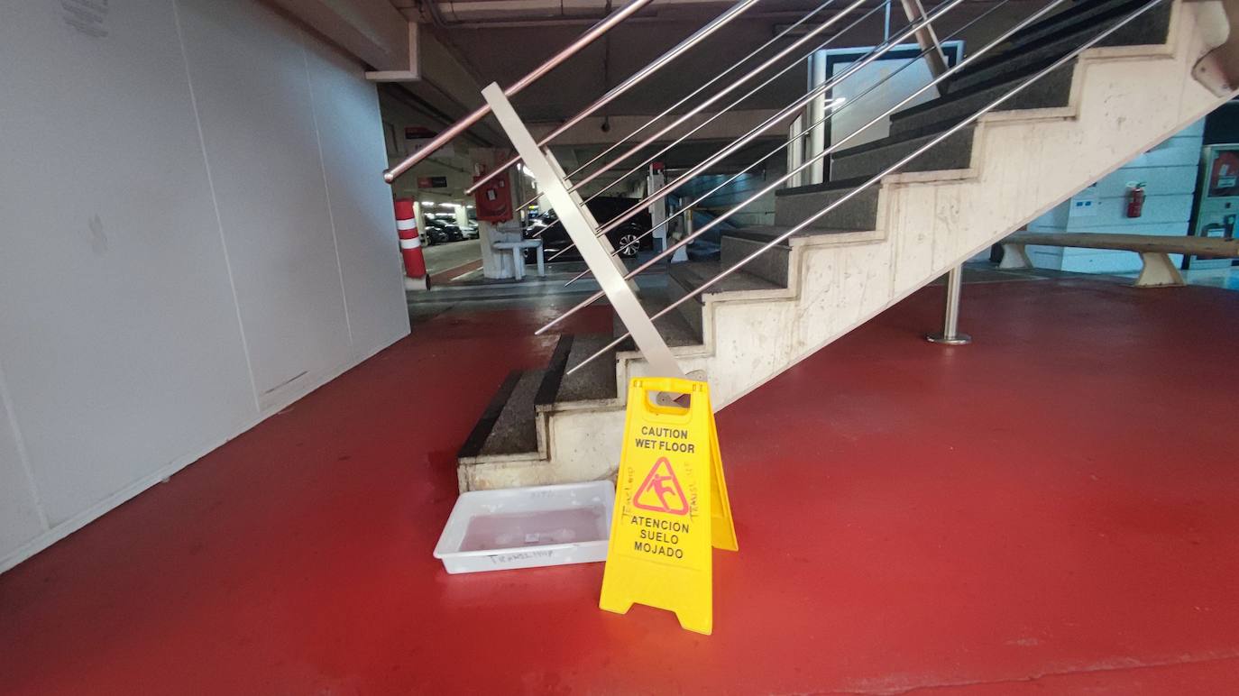 Humedades en el edificio de Calatrava