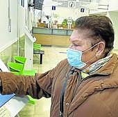 Euskadi podrá retirar la mascarilla de los centros sanitarios cuando bajen los casos durante 14 días