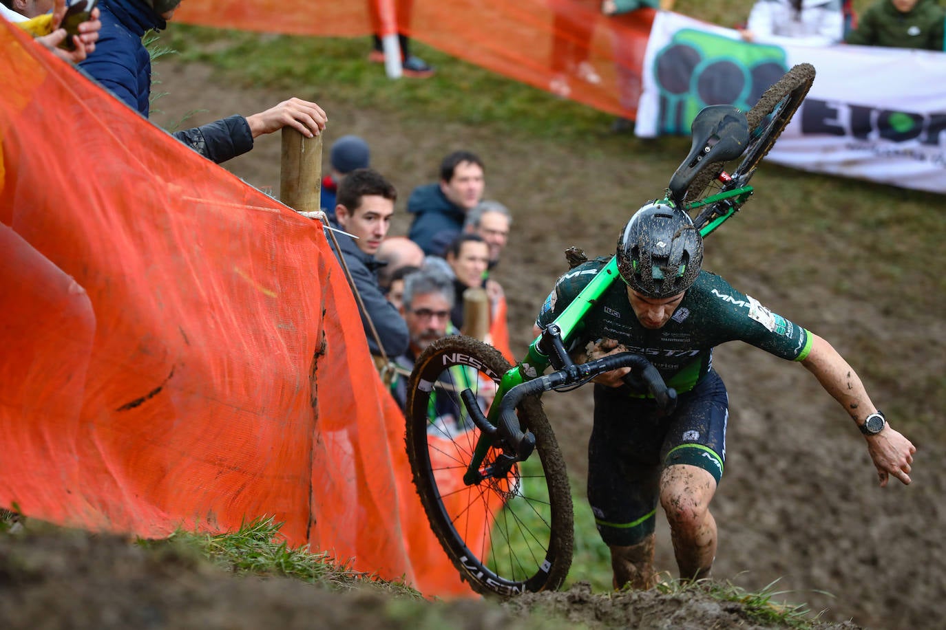 Campeonato de España de ciclocross celebrado en Amurrio. Gorka Corres se cuelga el bronce