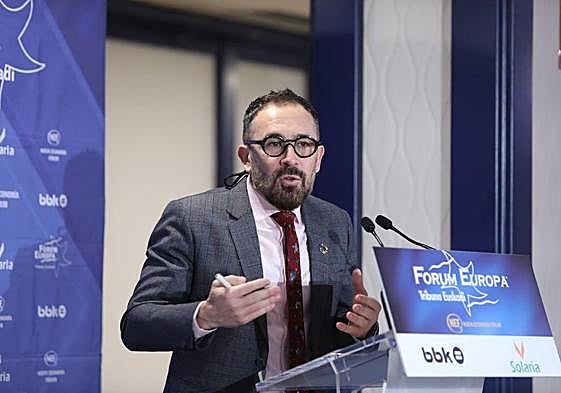 El delegado del Gobierno en el País Vasco, Denis Itxaso