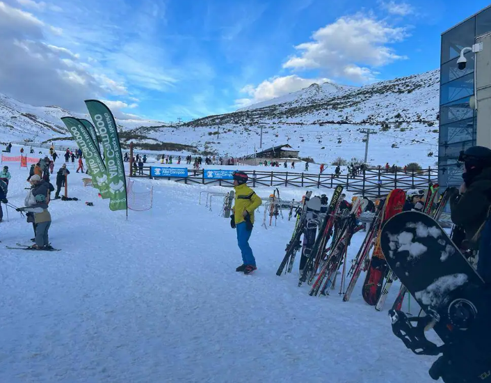 Deportistas este fin de semana en la estación cántabra.