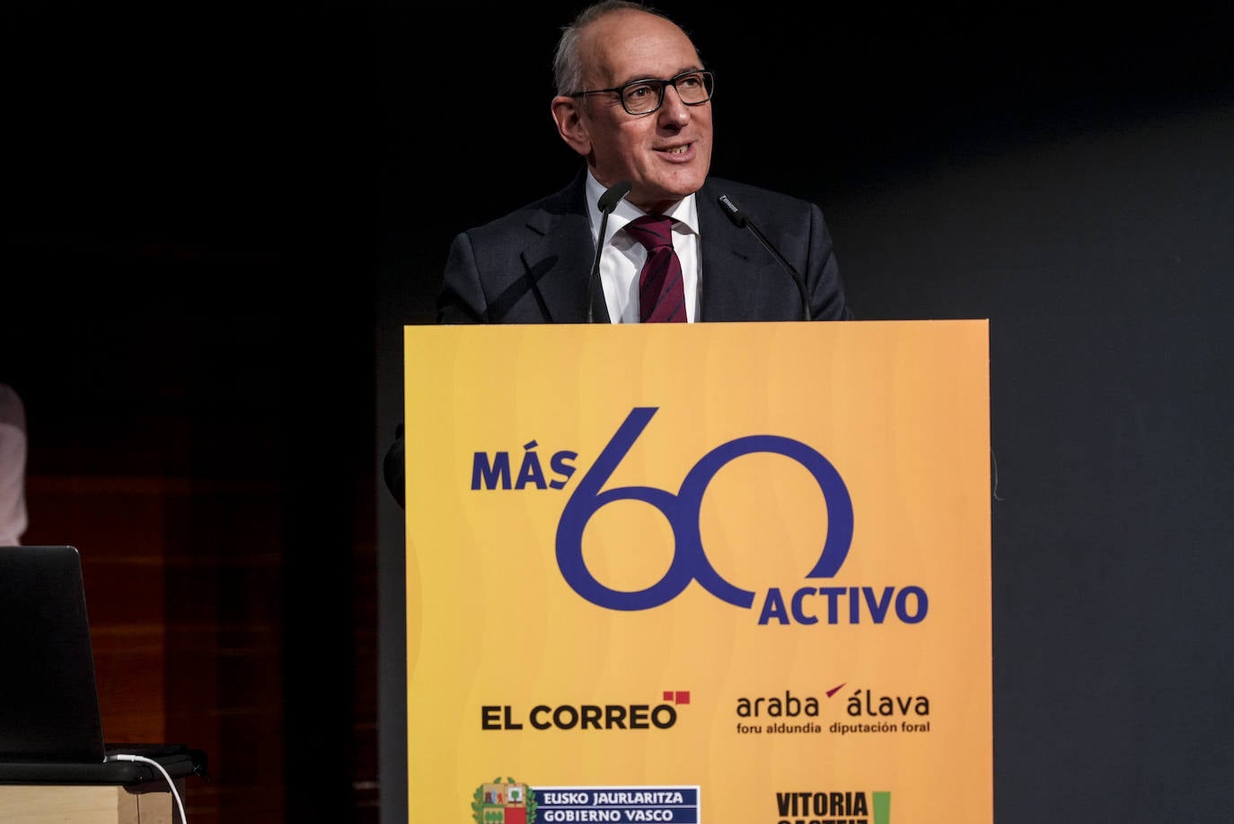 El foro &#039;Más 60 activo&#039;, en imágenes