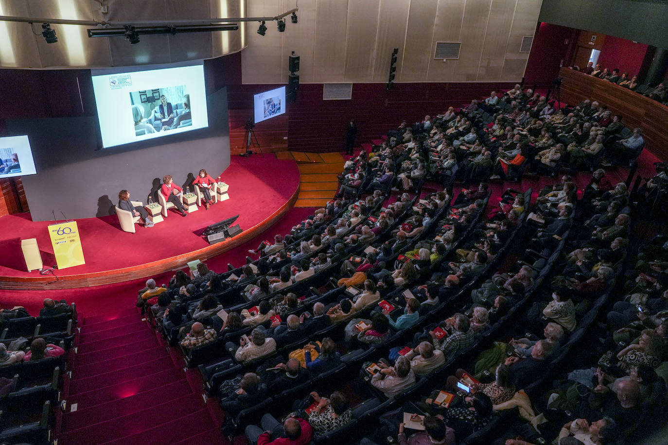 El foro &#039;Más 60 activo&#039;, en imágenes