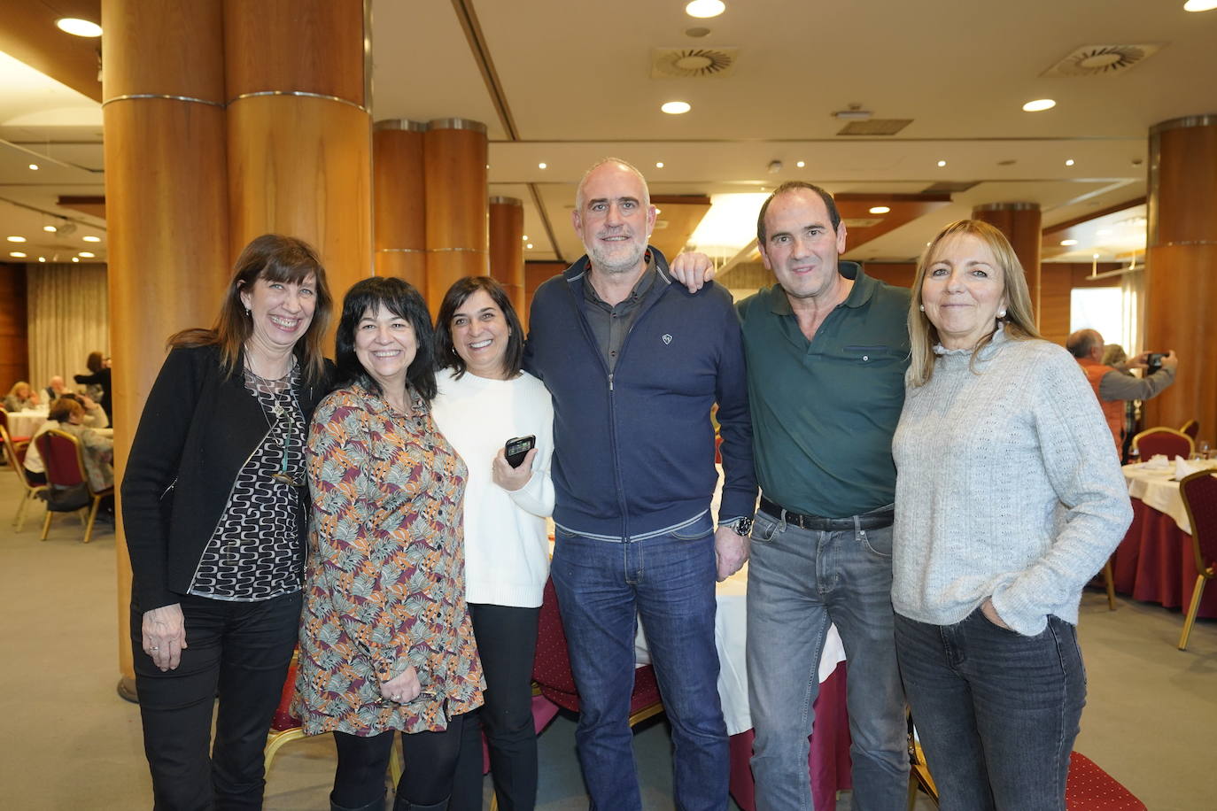 Montse Lpz. de Aretxabaleta, Ana Ibargoitia, Marimar Salgado, Juan Carlos Medina, Manu Gil y Elena Arregui.