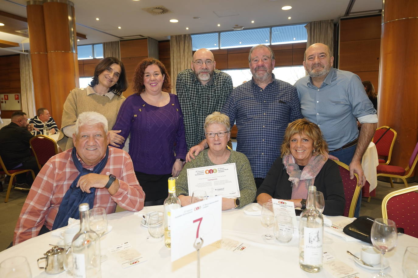 Alonso, Delgado, Del Barrio, 'El Peri', Bakedano, Ruiz, Ordoñana y Márquez.
