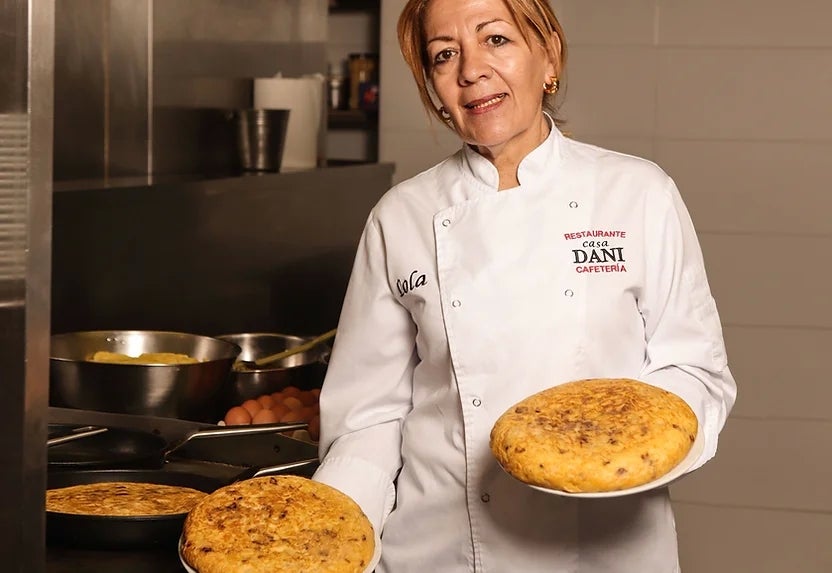 La mejor tortilla de Madrid se sirve en el mercado