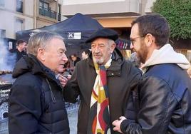 Javier Clemente y Karlos Arguiñano, durante el Sagardo Eguna de este domingo en Zarautz.