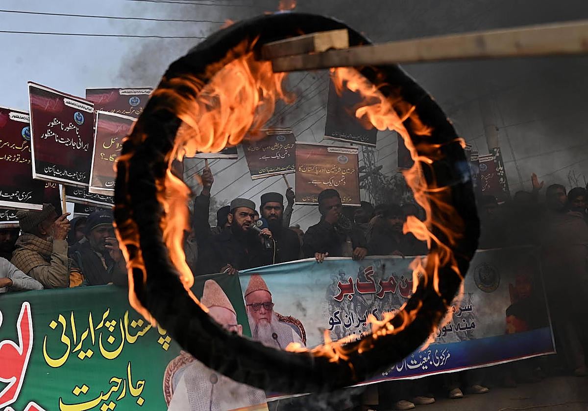 Balutxistan probintzian Irango misilekin egindako erasoen aurkako protesta.