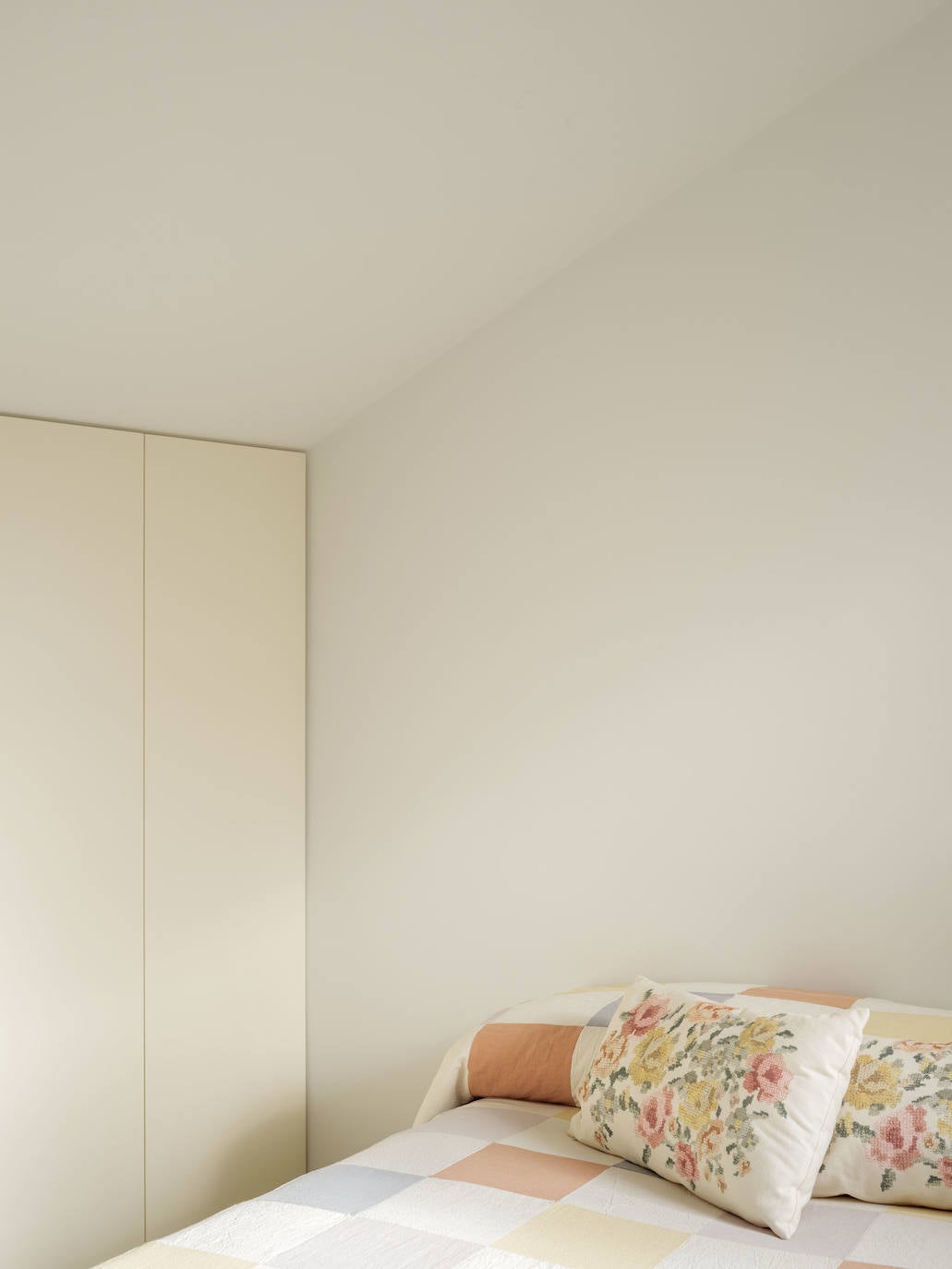 El piso estiloso de 60 metros de una diseñadora y sus tres hijos en El Casco Viejo