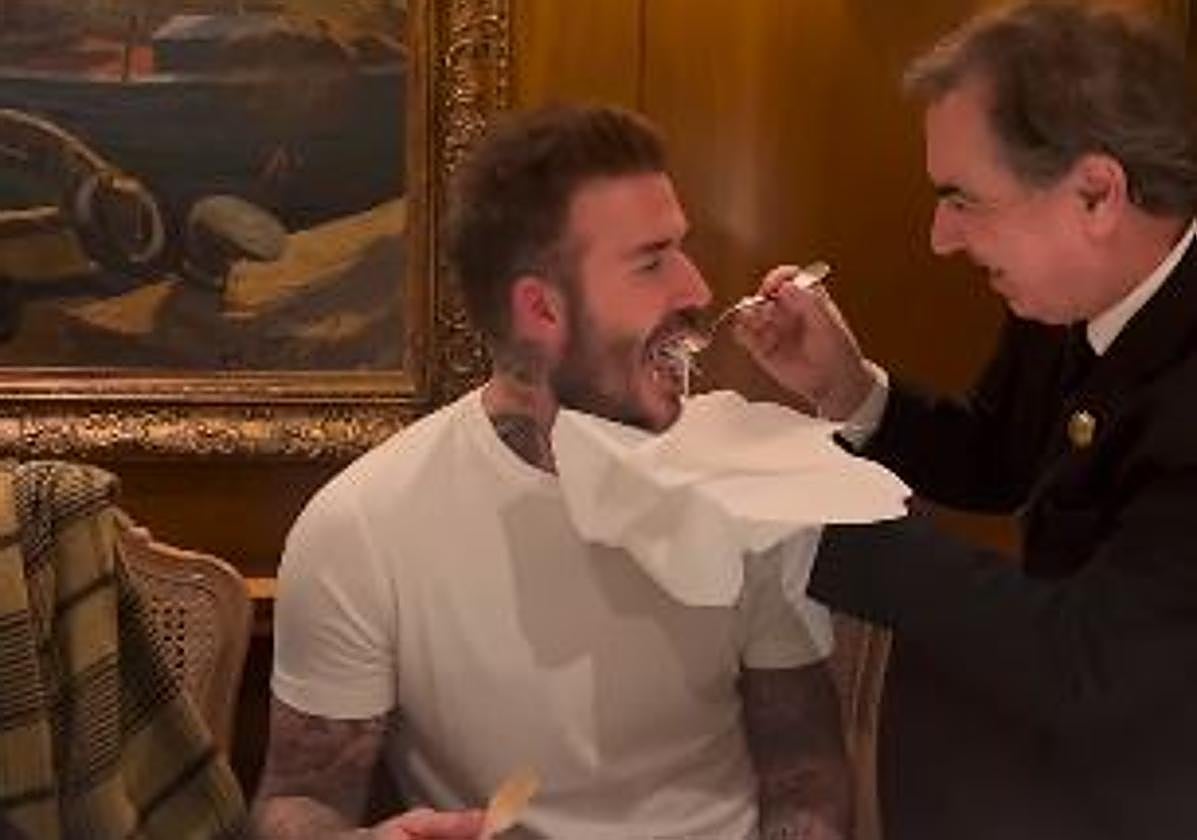 David Beckham alucina con los percebes y las angulas