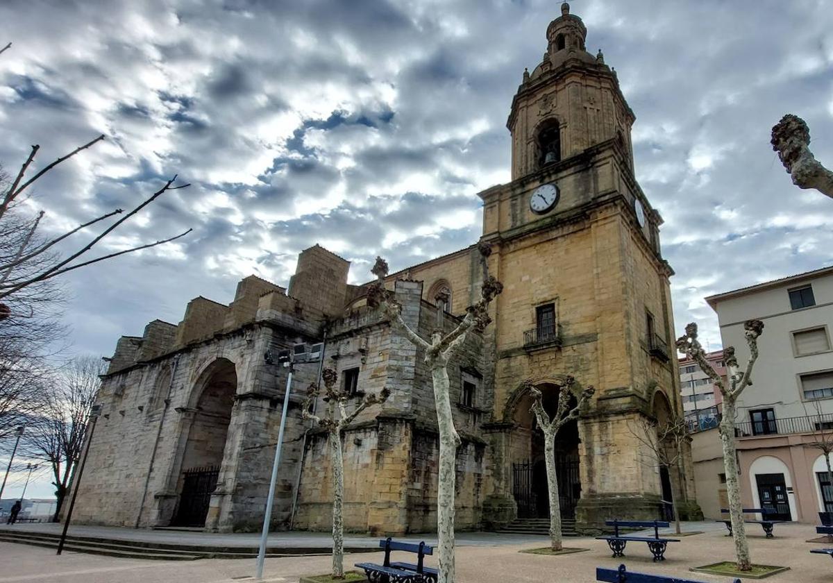 Los recorridos programados pasarán por la basílica de Santa María, uno de los elementos patrimoniales más importantes de la villa.