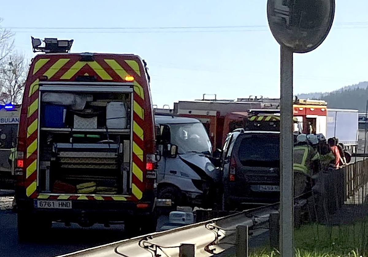 El accidente se ha producidoal inicio de la autovía en Areta.
