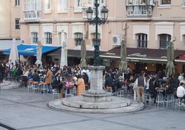 Ambiente en la plaza de Cañadío.