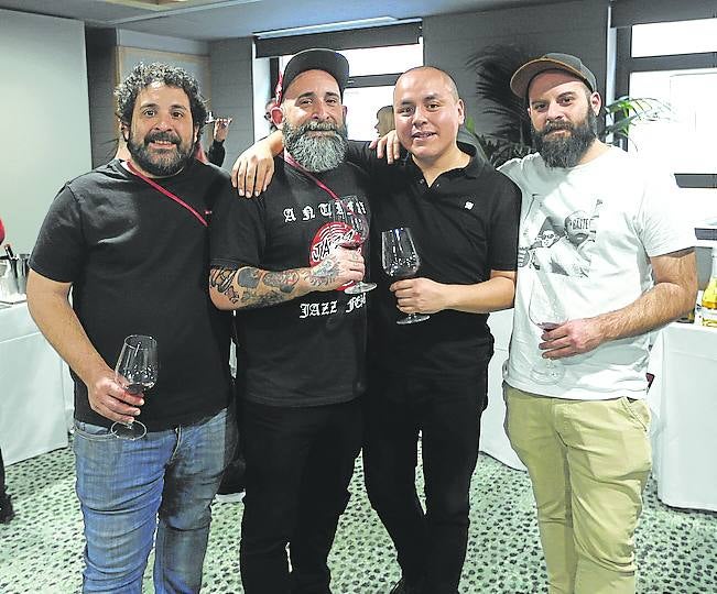 Adrián y Álvaro Cardoso, Guillermo Miranda y Raúl Cardoso. 