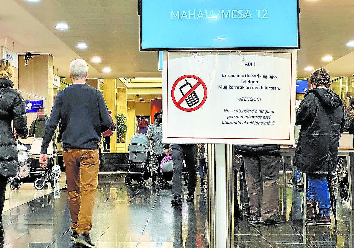 Oficina de atención presencial del Gobierno vasco en Bilbao.
