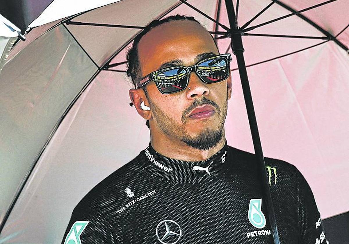 Lewis Hamilton cambiará Mercedes por Ferrari en 2025.