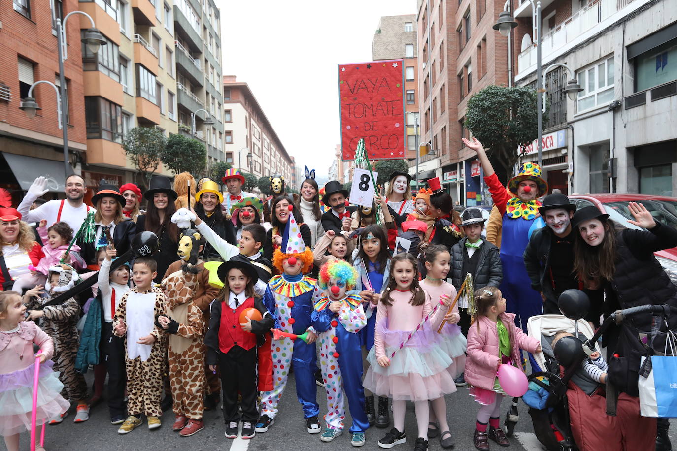 Desfile del Carnaval de Deusto, en imágenes