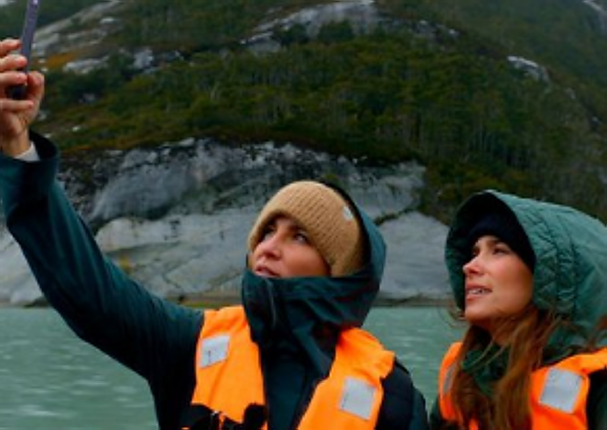 Imagen secundaria 1 - María y Marta Pombo presumen de ser «pijas y de derechas» en Planeta Calleja, que recibe una avalancha de críticas