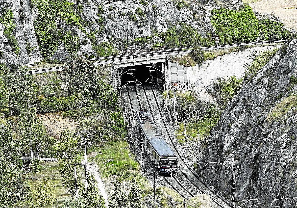 El tramo entre Burgos y Vitoria aún no tiene fecha de ejecución.