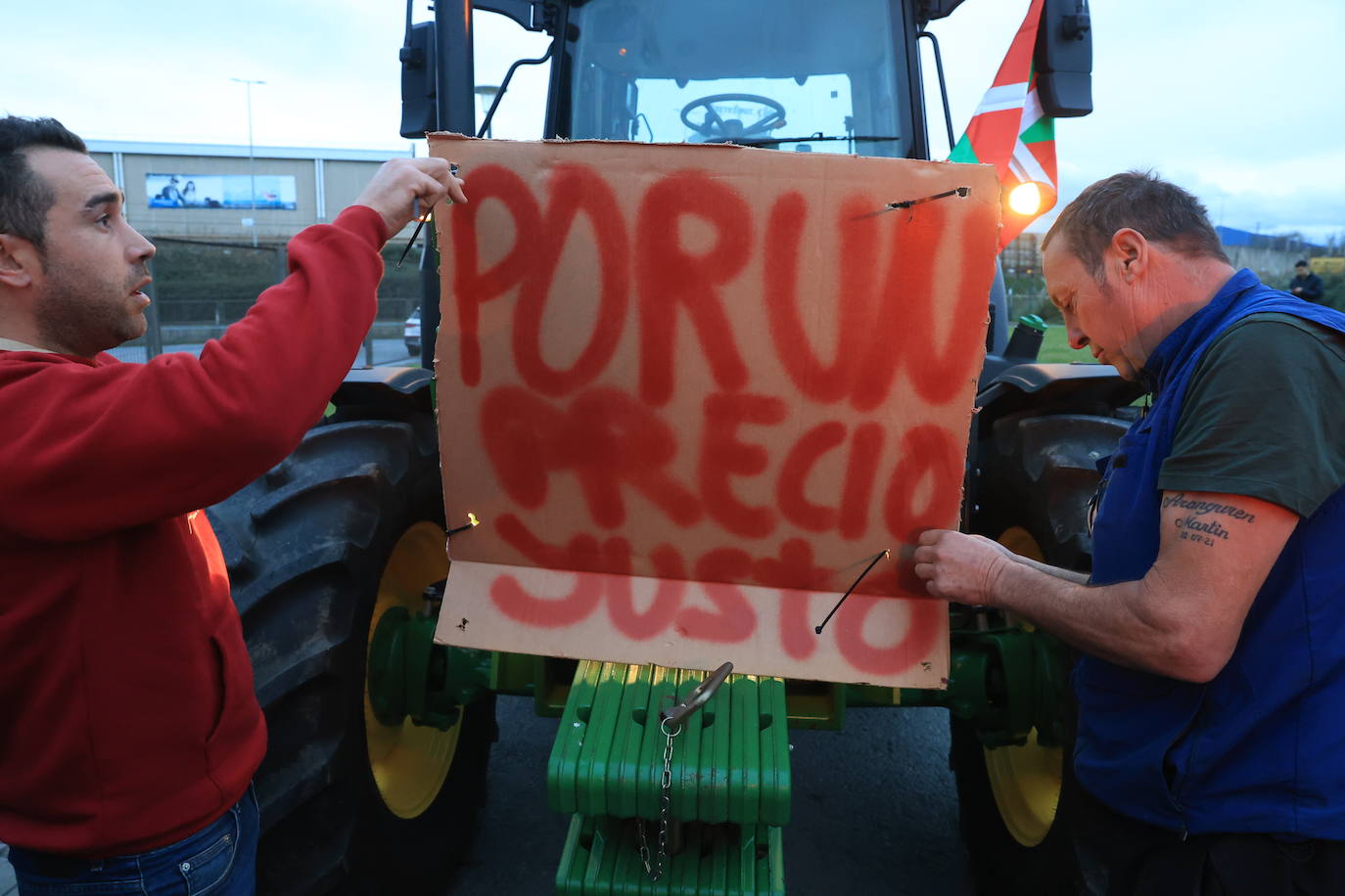 Bilbao recibe a la &#039;tractorada&#039;